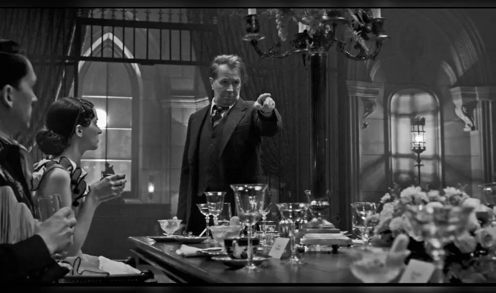 Gary Oldman en una escena de "Mank" de David Fincher.