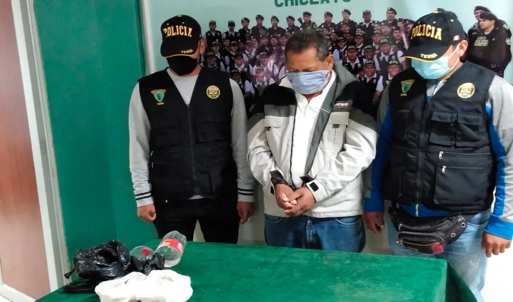 Intervienen a una persona cuando trasladaban más de un kilo de PBC. (Foto: Policía Nacional) Intervienen a una persona cuando trasladaban más de un kilo de PBC. (Foto: Policía Nacional)