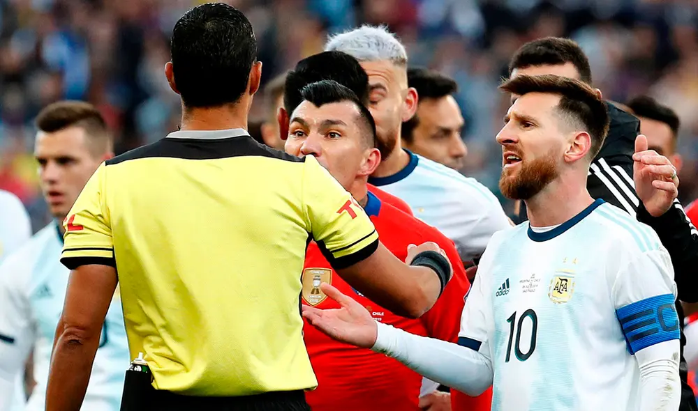 Conoce las razones de la expulsión de Lionel Messi, según el acta arbitral Conoce las razones de la expulsión de Lionel Messi, según el acta arbitral