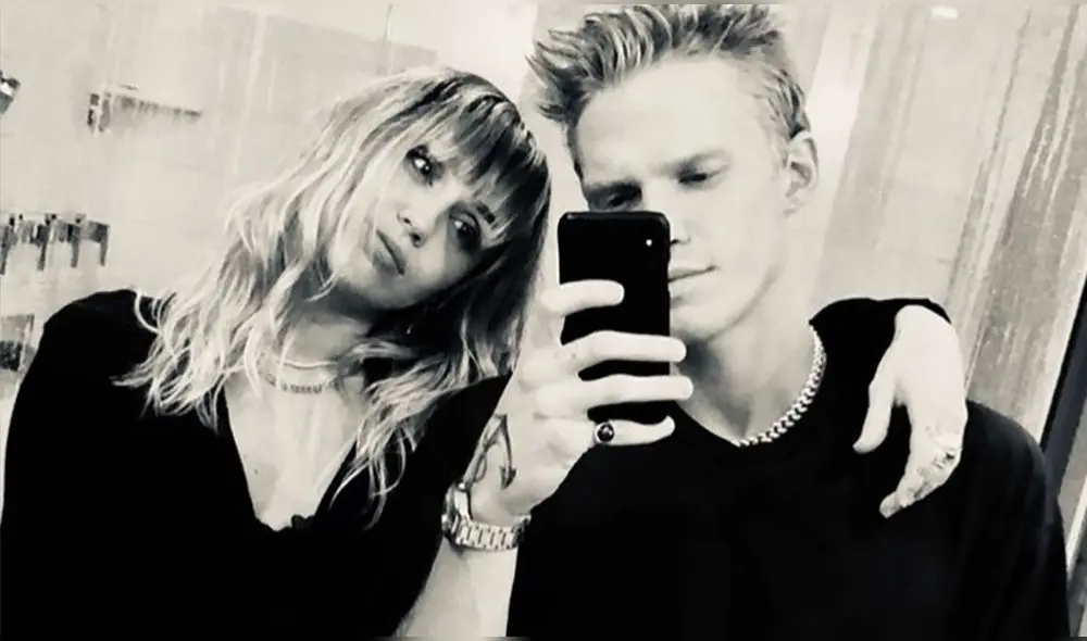 Miley Cyrus y Cody Simpson captados en romántica escena