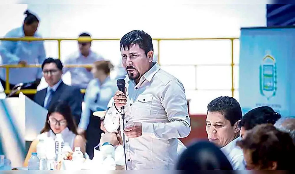 Cáceres en GORE de Islay. Cáceres en GORE de Islay.