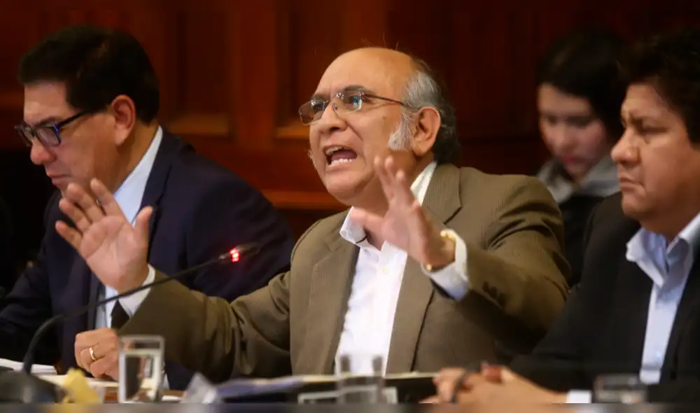 Julio Rosas considera que el enfoque de género causa "derramamiento de sangre"