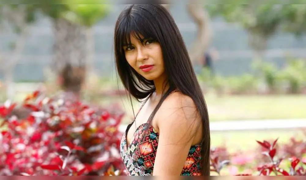 La actriz Stephany Orúe conduce el programa educativo dirigido a escolares que se transmite por TV en señal abierta.