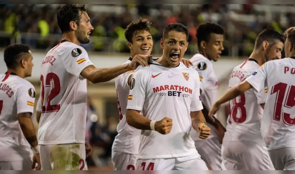 Chicharito llegó al Sevilla a mediados de 2019 y no llegó a completar una temporada con los andaluces. (Foto: Internet) Chicharito llegó al Sevilla a mediados de 2019 y no llegó a completar una temporada con los andaluces. (Foto: Internet)