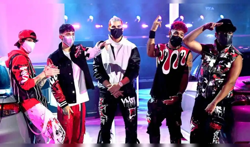 CNCO presenta "Beso" en los MTV Video Music Awards 2020