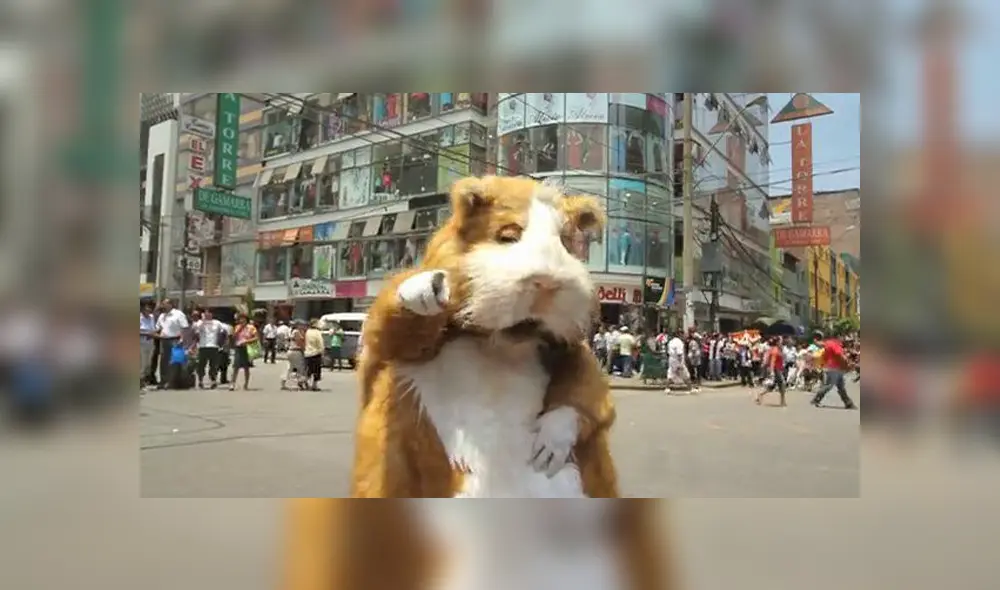 Desliza hacia la izquierda para ver las imágenes de los comerciales peruanos más populares. Foto: Captura.