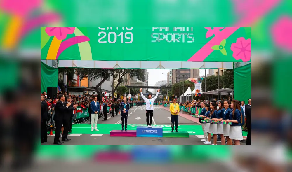 El presidente Martín Vizcarra le entregó la medalla de oro de los Panamericanos Lima 2019 a Gladys Tejeda. El presidente Martín Vizcarra le entregó la medalla de oro de los Panamericanos Lima 2019 a Gladys Tejeda.