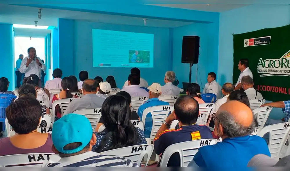 Agricultores recibieron valiosa información. Agricultores recibieron valiosa información.