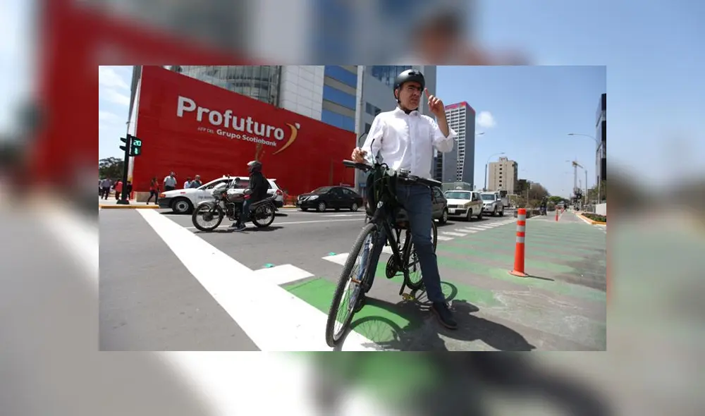 Manuel Velarde estaría implicado en correos acordando con empresa la modificatoria de ordenanza para poder permitir la instalación de paneles publicitarios. (Foto: Archivo La República) Manuel Velarde estaría implicado en correos acordando con empresa la modificatoria de ordenanza para poder permitir la instalación de paneles publicitarios. (Foto: Archivo La República)