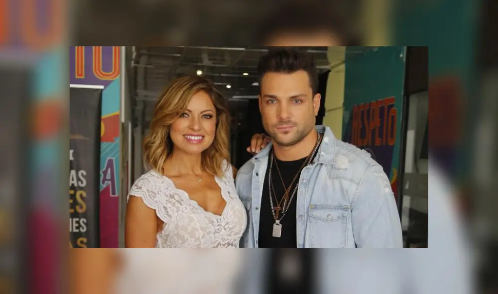 Karina Rivera y Nicola Porcella son los conductores del programa 'Todo por Amor' que se emite por Latina. (Foto: La República)