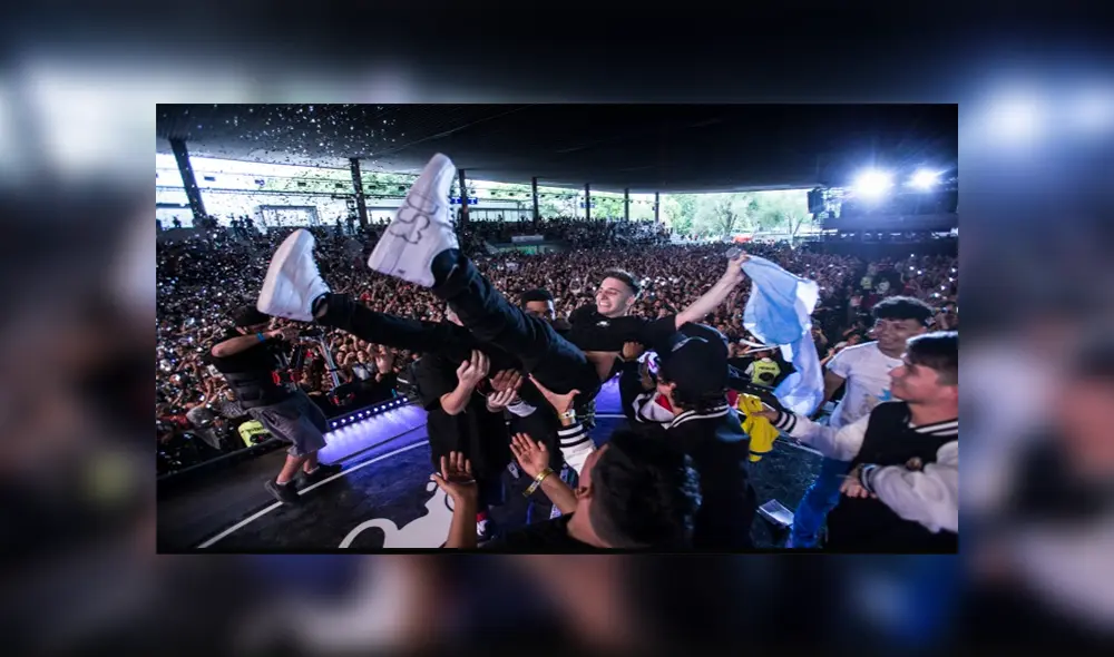 El actual campeón del certamen volverá a las tarimas tras algunos meses de para. El artista espera repetir el plato, cuando el año pasado venciera a Aczino en la final. El actual campeón del certamen volverá a las tarimas tras algunos meses de para. El artista espera repetir el plato, cuando el año pasado venciera a Aczino en la final.