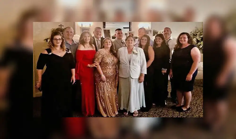 Grace Fusco junto a sus 11 hijos. La familia fue afectada por el coronavirus. Fuente: The New York Times.