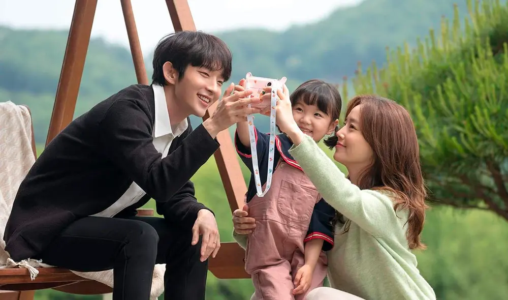 Flower of evil: Lee Joon Gi y Moon Chae Won. Foto: Hancinema Flower of evil: Lee Joon Gi y Moon Chae Won. Foto: Hancinema