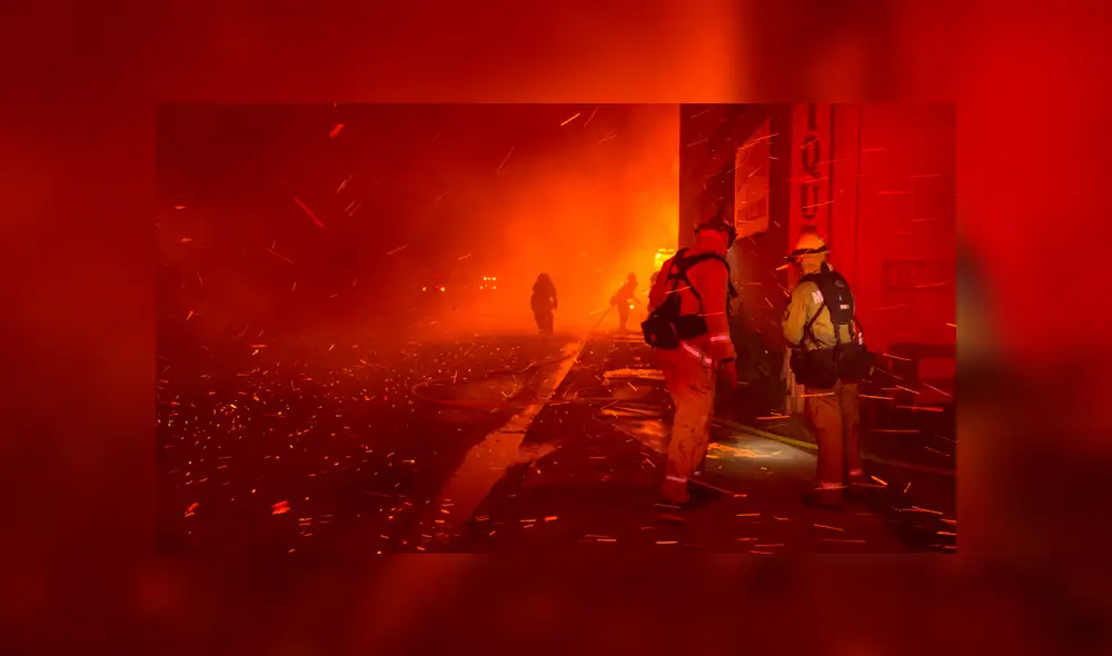 Catastróficos incendios forestales en California dejan 5 muertos y miles de evacuados [FOTOS]