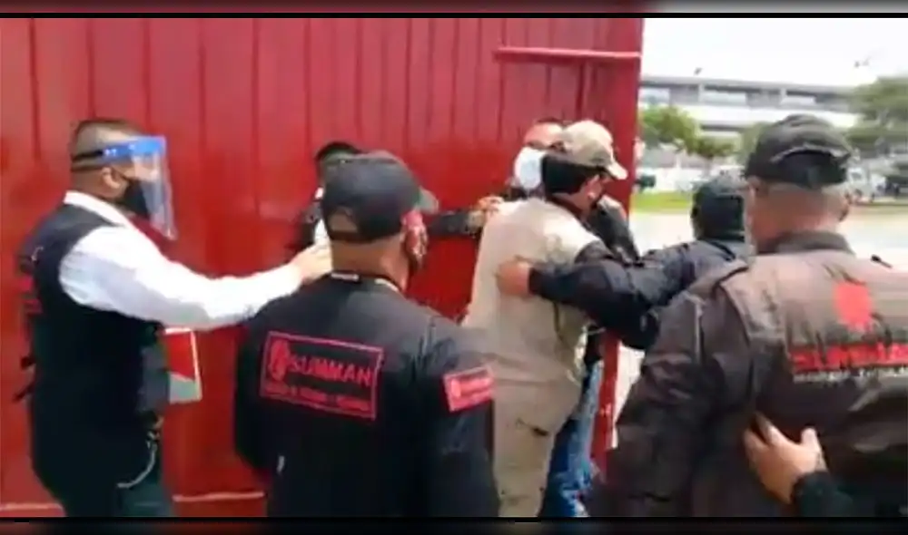 Consejeros fueron retirados por personal de seguridad. Consejeros fueron retirados por personal de seguridad.