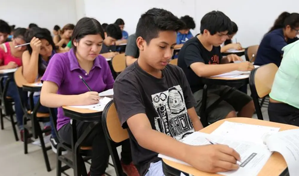 El licenciamiento obtenido tendrá una duración de cinco años renovables. El licenciamiento obtenido tendrá una duración de cinco años renovables.