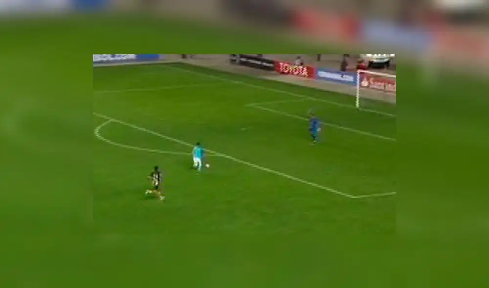 Costa se falla un gol increíble frente al arco de The Strongers [VIDEO]