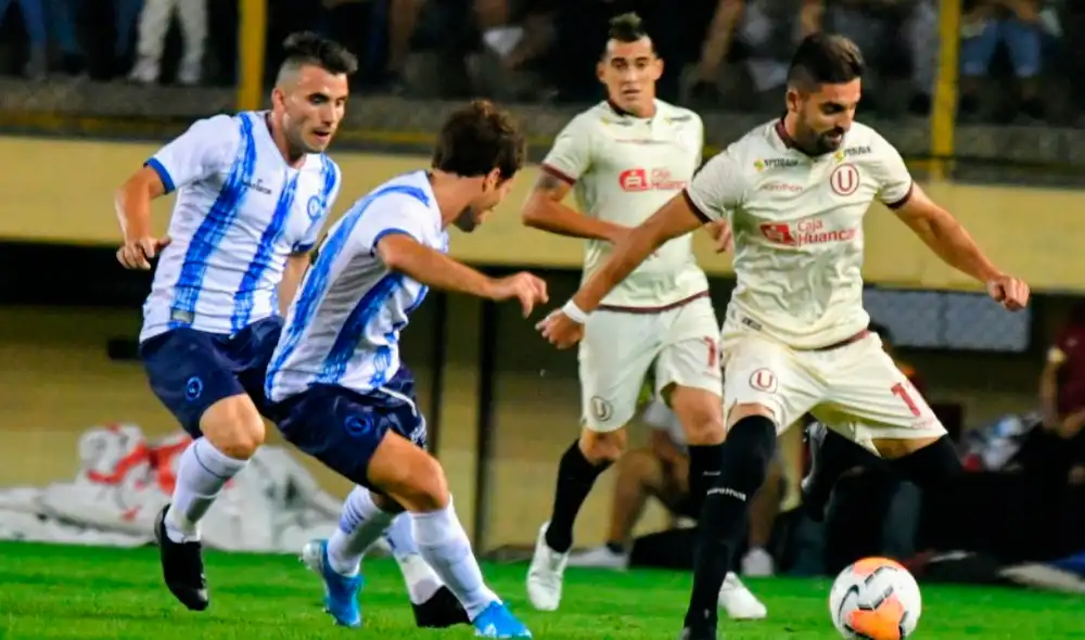 Universitario vs. Cerro Largo
