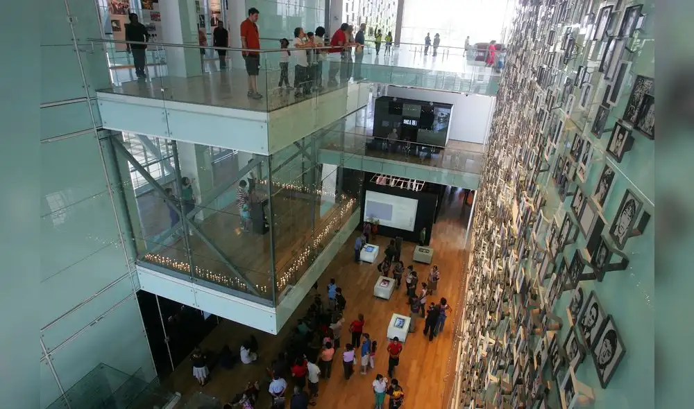 Renuncia ministro que criticó el Museo de la Memoria Renuncia ministro que criticó el Museo de la Memoria