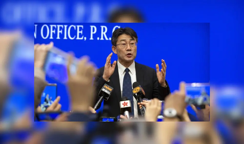 Fu Gao, director del Centro de Control y Prevención de Enfermedades chino, en rueda de prensa en Pekín este domingo. (Foto: Mark Schiefelbein)