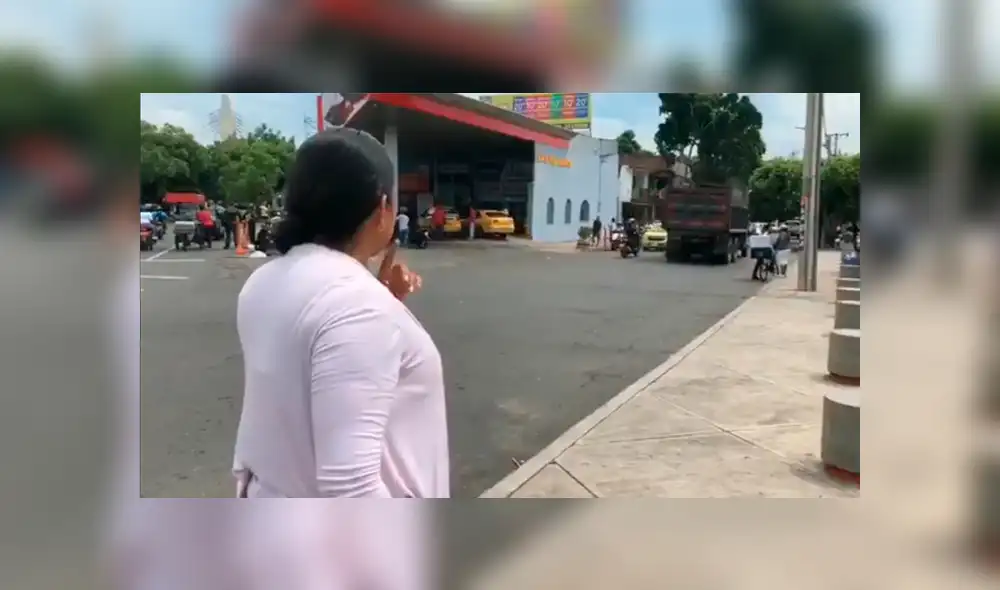 Facebook viral: Periodista no puede evitar reír tras descubrir al culpable de extraños ruidos en transmisión [VIDEO]