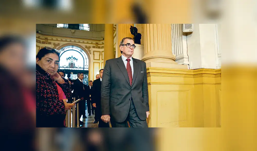 Ingreso del primo de Olaechea al TC inclinaría fallo a favor de bonistas agrarios