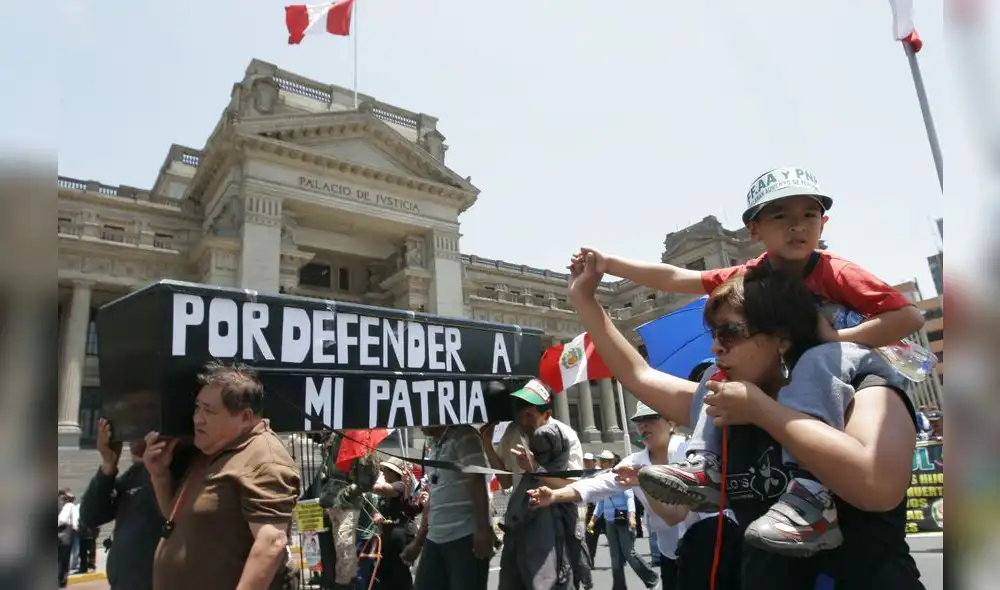 Ejecutivo busca opciones para mejorar pensiones policiales y militares Ejecutivo busca opciones para mejorar pensiones policiales y militares