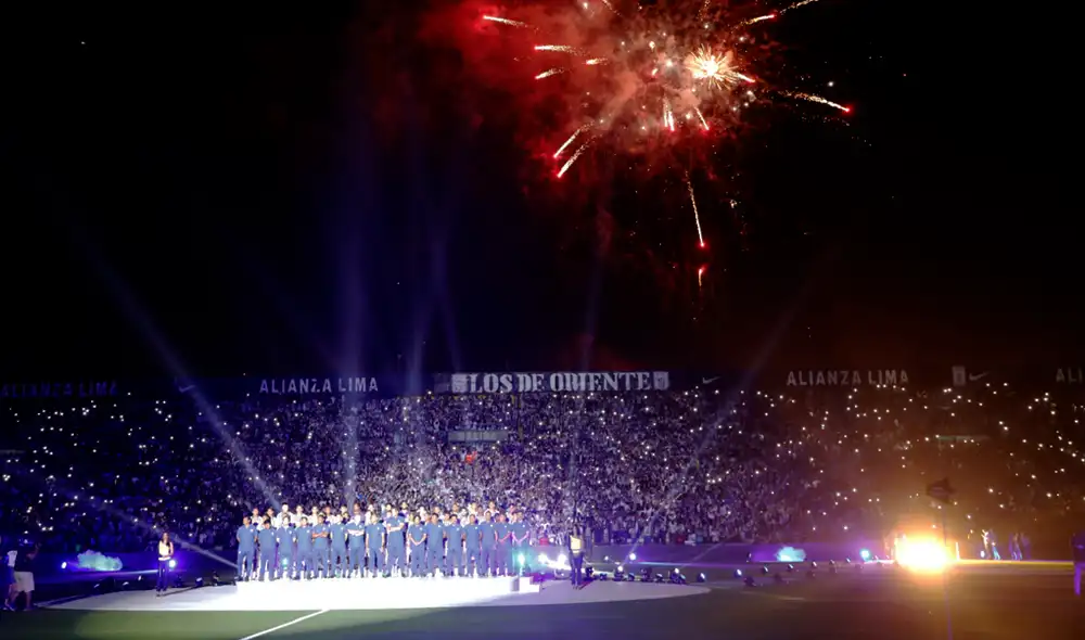 Noche Blanquiazul EN VIVO ONLINE EN DIRECTO vía Gol Perú. Presentación del plantel de Alianza Lima temporada 2020.
