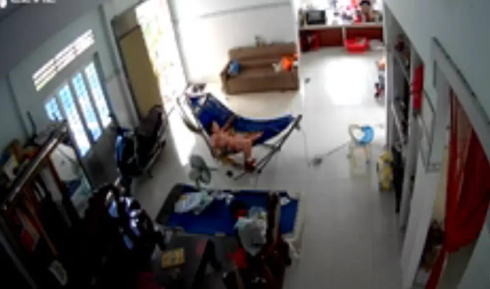 Desliza hacia la izquierda para ver las imágenes del video viral. Foto: captura de YouTube.