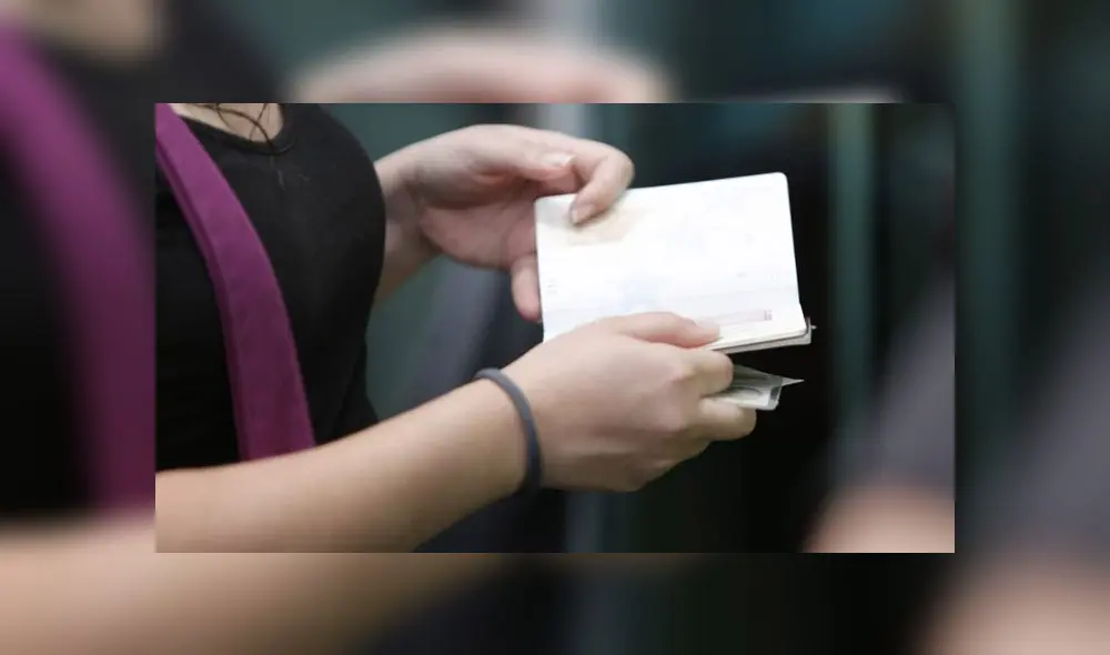 Mientras que algunos pudieron alcanzar boletos para volar antes del cierre de fronteras, otros buscan opciones para alojarse los próximos 15 días. (Foto: Antonio Melgarejo / La República) Mientras que algunos pudieron alcanzar boletos para volar antes del cierre de fronteras, otros buscan opciones para alojarse los próximos 15 días. (Foto: Antonio Melgarejo / La República)