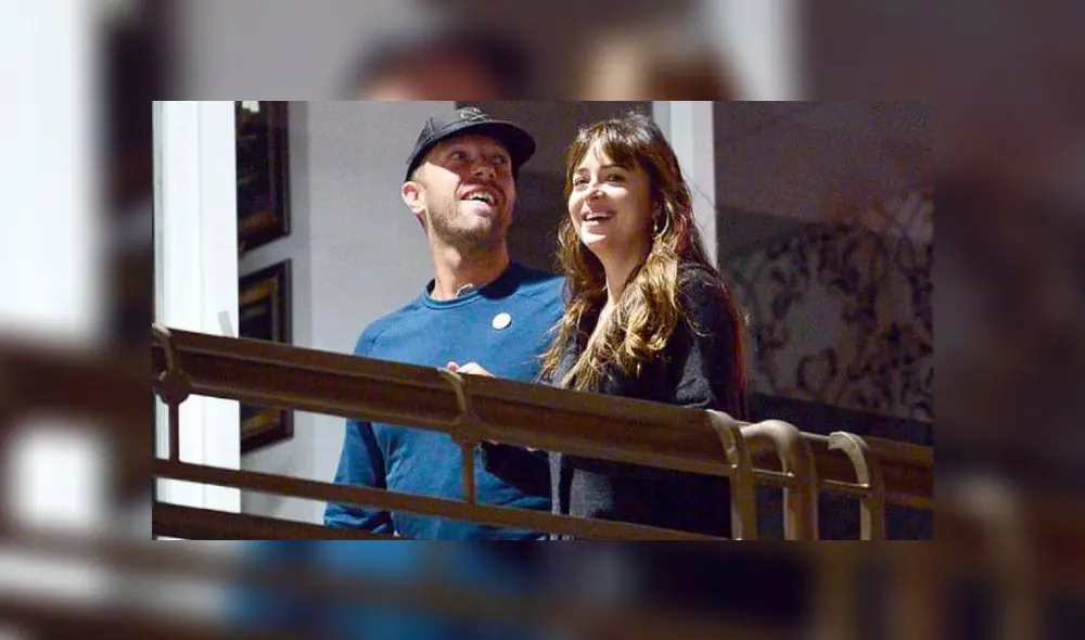 Dakota Johnson llega a los 30 años muy enamorada de Chris Martin