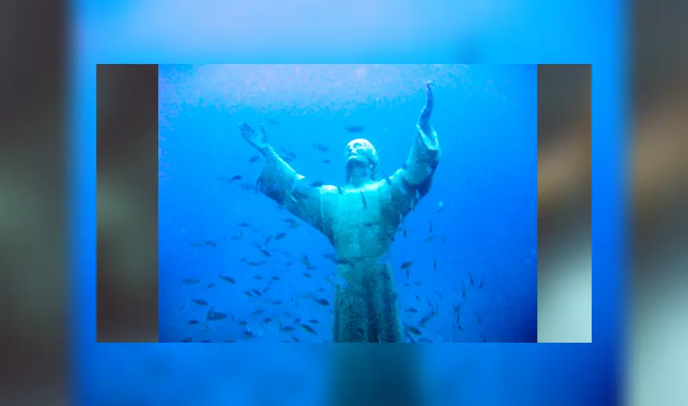 Desliza hacia la izquierda para ver las increíbles fotos que fueron publicadas en Facebook de la estatua de bronce de Jesús de Nazareth. Desliza hacia la izquierda para ver las increíbles fotos que fueron publicadas en Facebook de la estatua de bronce de Jesús de Nazareth.