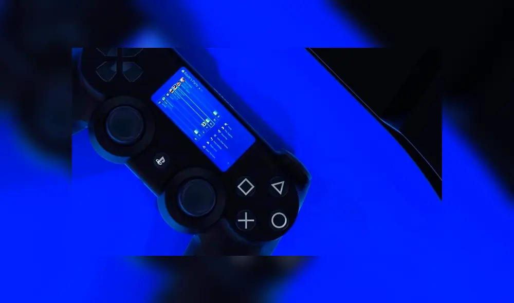 Fotos del mando DualShock 5 con pantalla LCD de PlayStation 5 emociona a fans