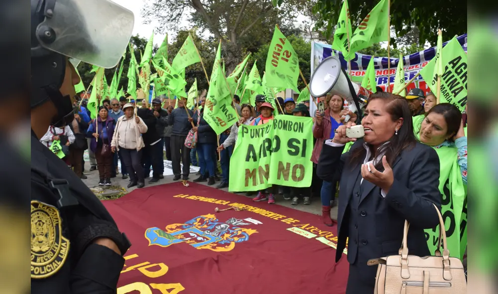 Arequipa: Aumenta tensión en el valle de Tambo por licencia de Tía María [VIDEOS]
