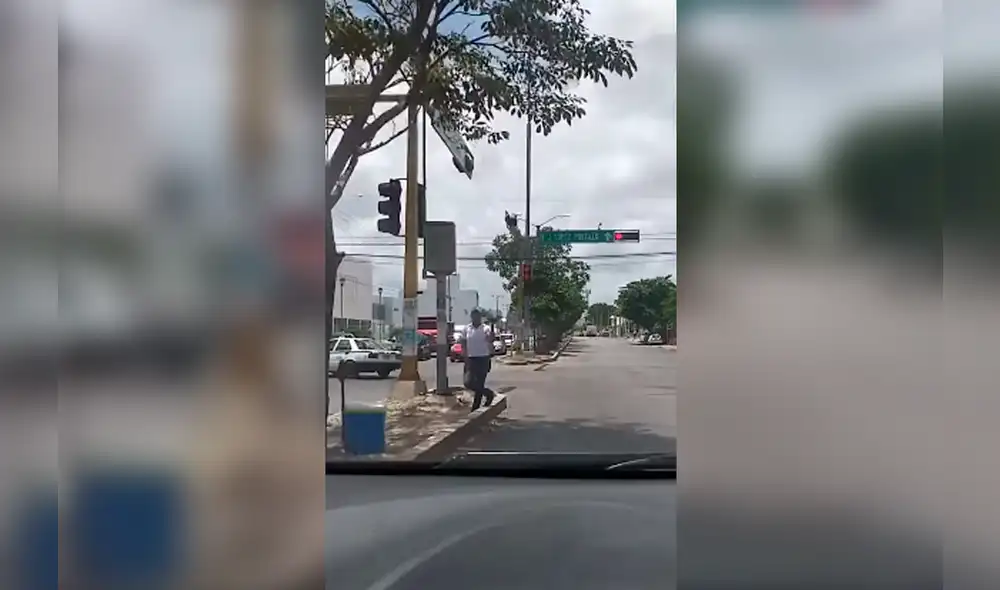 Vía Facebook: se enamoró a primera vista de vendedora venezolana y hace esto para conquistarla