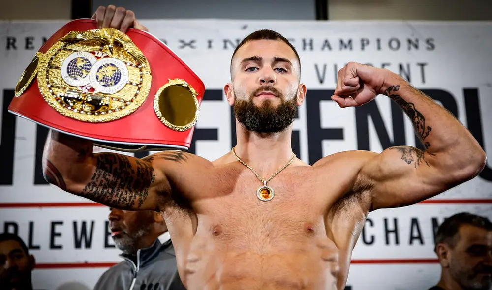 Caleb Plant venció a Vincent Feigenbutz y retuvo el título mundial supermediano de la FIB. Foto: Twitter