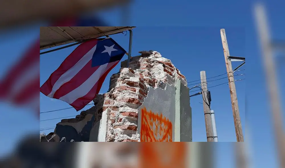 Vista de este jueves de la pared de una de las tantas casas derrumbadas en Puerto Rico. Foto: EFE Vista de este jueves de la pared de una de las tantas casas derrumbadas en Puerto Rico. Foto: EFE