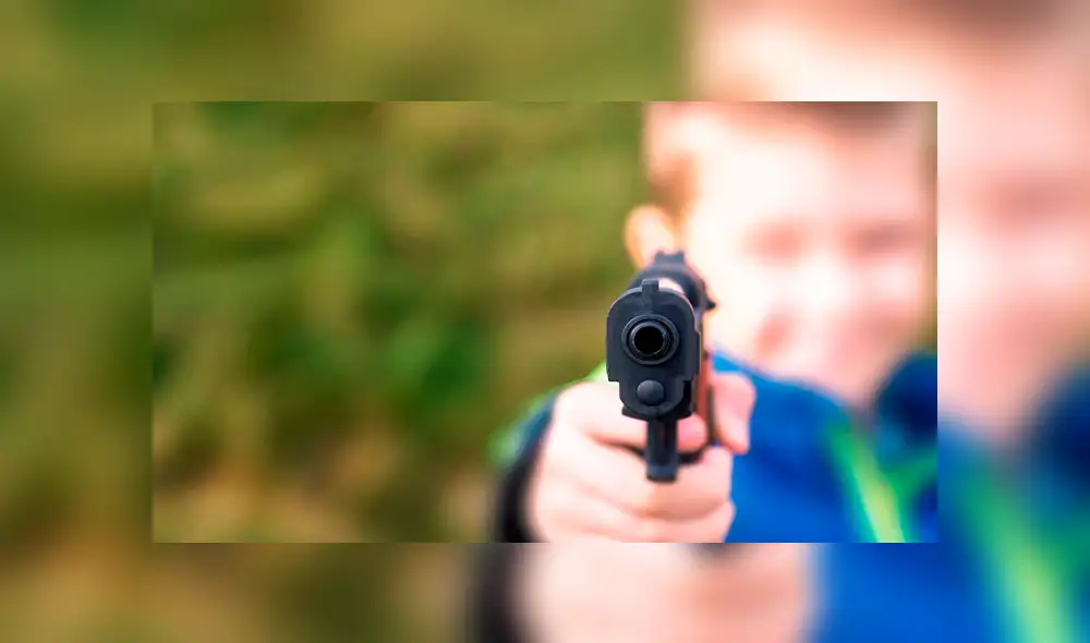 Niño de 3 años encuentra pistola y dispara contra su madre Niño de 3 años encuentra pistola y dispara contra su madre