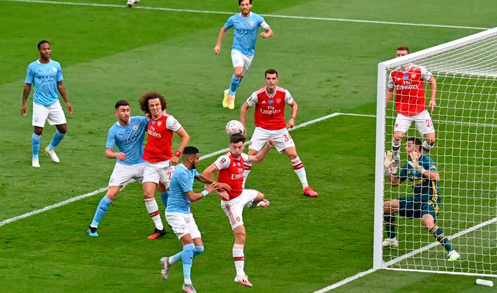 Arsenal y Manchester City se enfrentan por los cuartos de final de la Carabao Cup. Foto: EFE