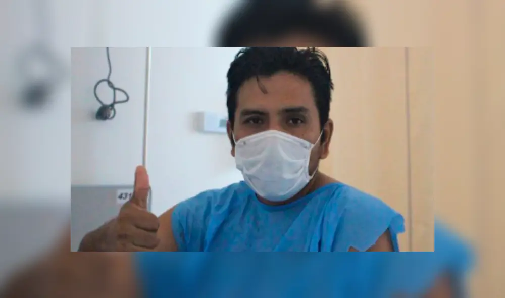 Bombero fue dado de alta en Hospital de Ate. Foto: Andina Bombero fue dado de alta en Hospital de Ate. Foto: Andina