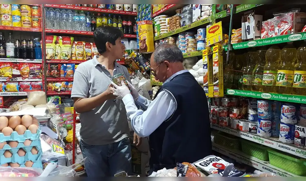Arequipa: Realizan operativo contra venta de conservas con parásitos [VIDEO]