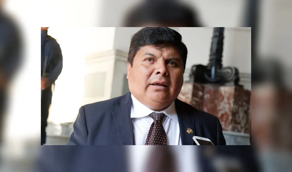 Clayton Galván: "Un grupo de congresistas en Fuerza Popular no votarán por la vacancia" Clayton Galván: "Un grupo de congresistas en Fuerza Popular no votarán por la vacancia"