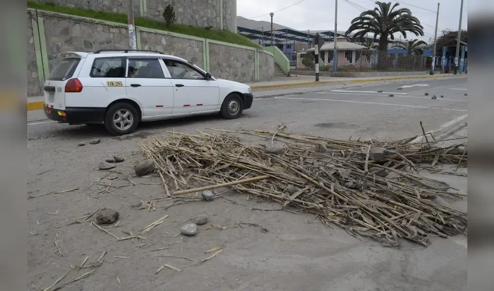 Tía María: pobladores se movilizaron en protesta al proyecto minero Tía María: pobladores se movilizaron en protesta al proyecto minero