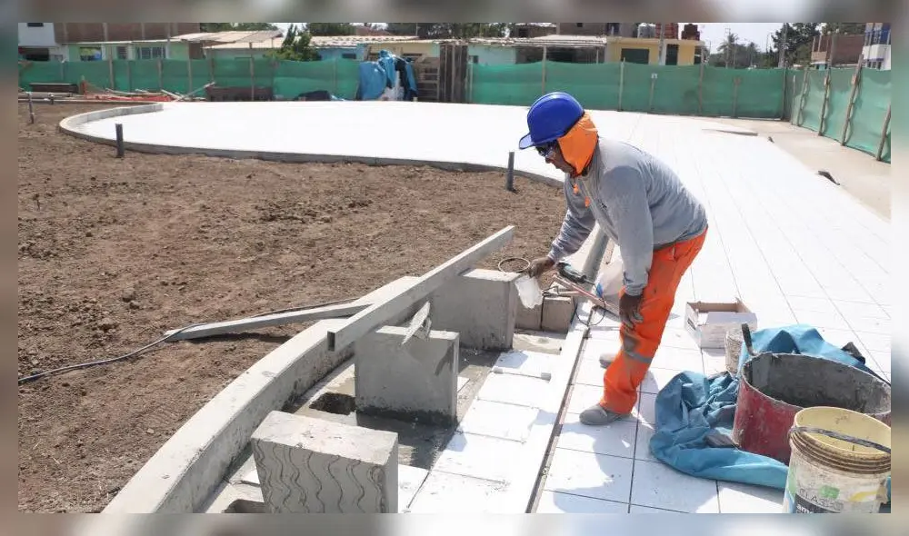 Lambayeque: continúa la construcción del parque principal de Manuel Mesones Muro Lambayeque: continúa la construcción del parque principal de Manuel Mesones Muro