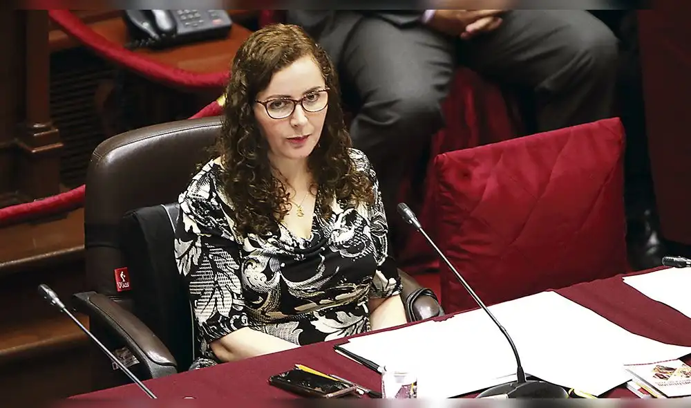 Sin debate, aprueban otro dictamen inconstitucional