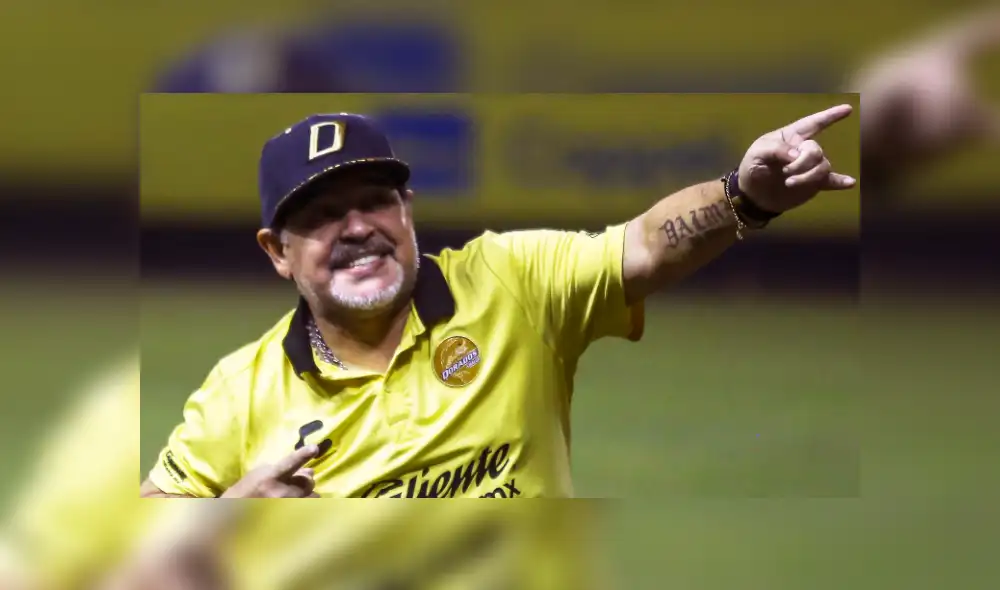 Diego Maradona fue operado con éxito de sangrado estomacal 