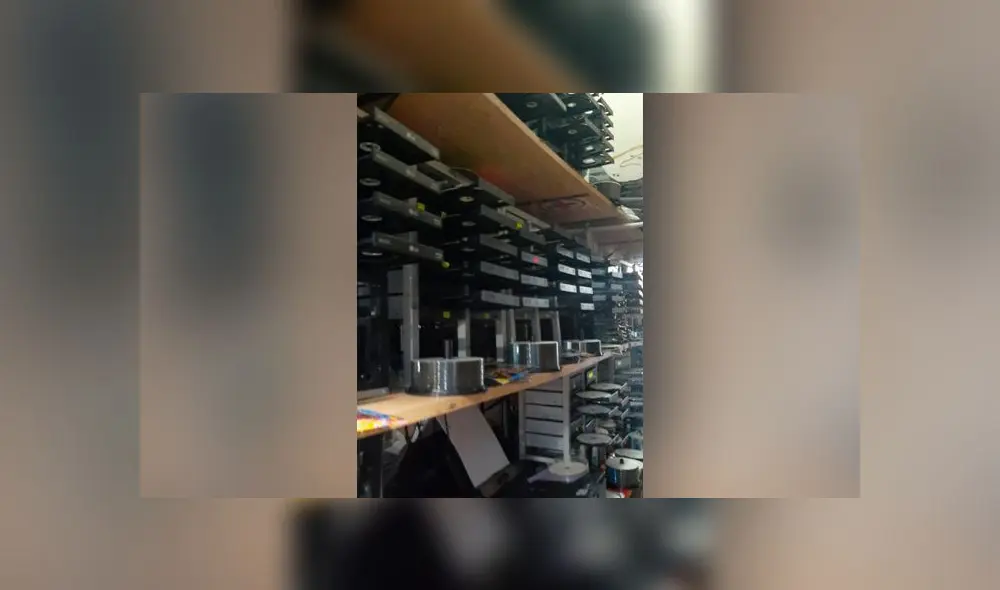 Polvos Azules: intervienen stands que fabricaban y vendían DVD’s “piratas” [FOTOS y VIDEO]