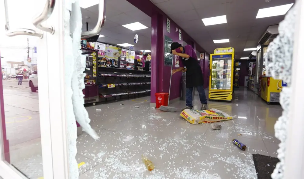 SMP: intervienen a ocho menores tras robo a minimarket SMP: intervienen a ocho menores tras robo a minimarket