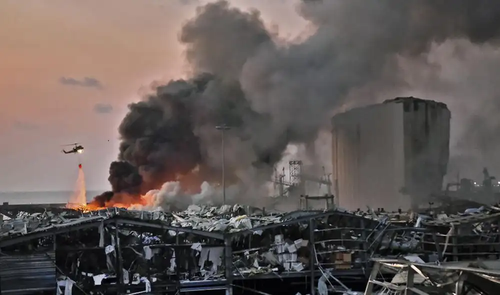 La explosión en Beirut hace más de un mes, habría destapado el hecho para EE. UU. que Hezbolá tiene almacenes de nitrato de amonio. (Foto: AFP)