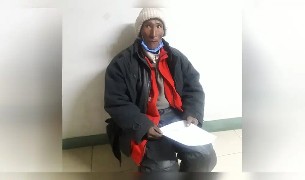 Sujeto fue llevado a la comisaría de Zepita, acusado de ultrajar a una niña. Sujeto fue llevado a la comisaría de Zepita, acusado de ultrajar a una niña.